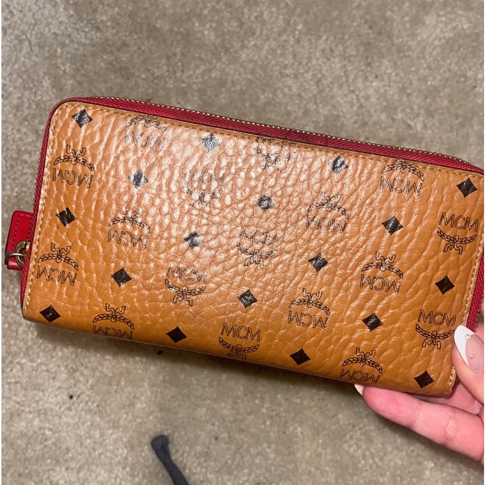 MCM wallet